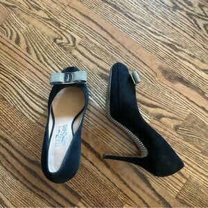 Salvatore Ferragamo women’s size 8 C Grazia Cha houndstooth bottom suede heels